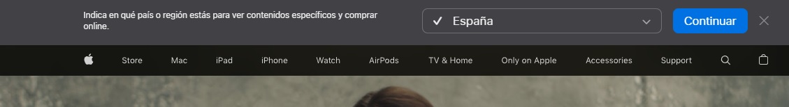 Ejemplo de Apple mostrando sugerencia de cambio de idioma sin redirección automática