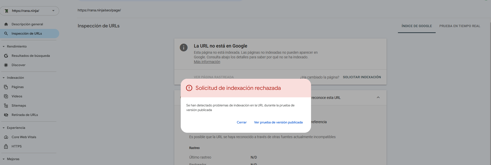 Prueba en tiempo real de la herramienta de inspección de URLs de Google Search Console confirmando que /page/ sigue bloqueada por el robots.txt cacheado